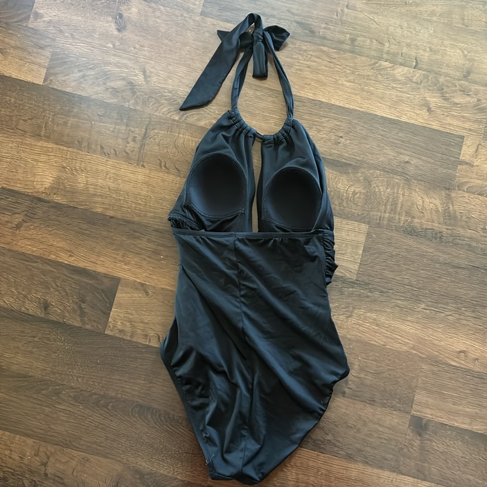 LiLi Blu Swimsuit - Picture 3 of 3